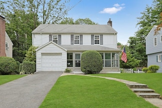77 Interlaken Ave, New Rochelle, NY 10801