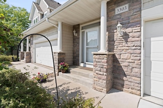 3303 136th St W, Rosemount, MN 55068