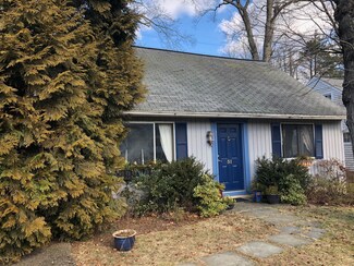 31 Summit Rd, Riverside, CT 06878