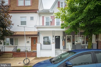 125 S Market St, Mount Carmel, PA 17851