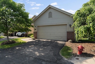 160 Kingsbrook Ave, Ann Arbor, MI 48103