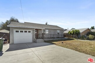 22030 Saticoy St, Canoga Park, CA 91303
