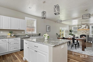 35 Wapiti Ct, Garden Valley, ID 83622