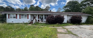 1382 S Carolina 184, Iva, SC 29655