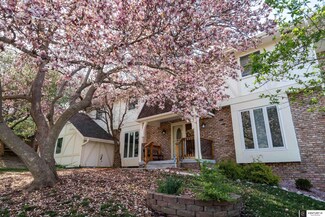506 Edgewood Ct, Bellevue, NE 68005