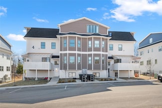 4 Market St Unit 301, Bloomingburg, NY 12721