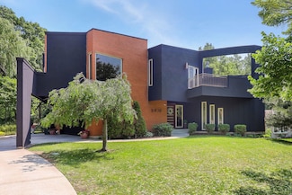 16W307 95th Place, Burr Ridge, IL 60527