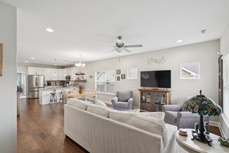 561 Oakvale Ln, Mount Juliet, TN 37122