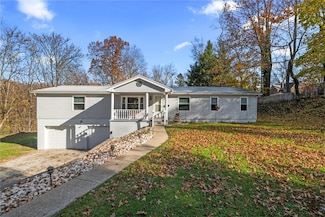 1720 Arnold St, New Kensington, PA 15068