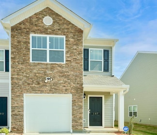 107 Sunriff Ct, Greer, SC 29651