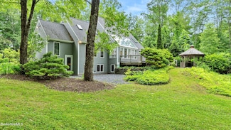 6 Muddy Brook Cir, Great Barrington, MA 01230