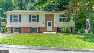 6071 Locust Rd, Saint Leonard, MD 20685
