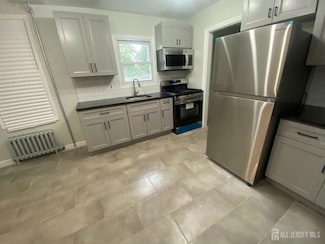 148 Jones Ave, New Brunswick, NJ 08901