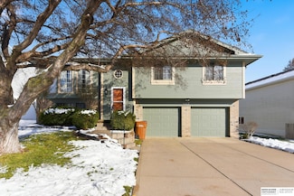 13513 S 32nd St, Bellevue, NE 68123