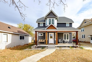 123 S Chestnut St, Belle Plaine, MN 56011
