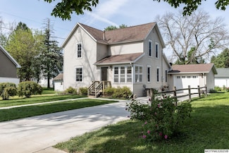 214 N Grant St, Manly, IA 50456