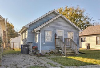 2067 Des Moines St, Des Moines, IA 50317