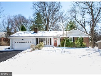 406 Washington Crossing Pe Rd, Titusville, NJ 08560