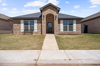 204 Cowboy Ln, Wolfforth, TX 79382
