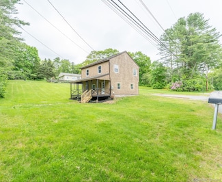 10 Rhode Island Line Rd, Putnam, CT 06260