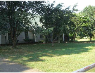 810 Poole Rd, Moscow, TN 38057