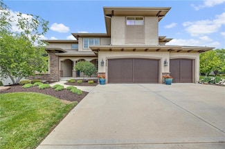 9500 W 162nd St, Overland Park, KS 66085
