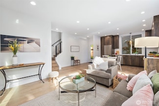 2665 51st Ave SW, Seattle, WA 98116