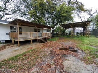 2313 Canty St, Pascagoula, MS 39567