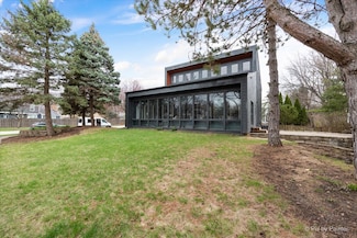 1520 Silver Maple Ct, Naperville, IL 60563