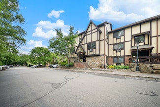 50 Aiken St Unit 463, Norwalk, CT 06851