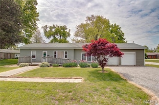1010 Walnut St, Greenfield, IL 62044