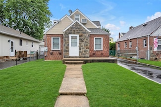 231 Wilson St, West Hempstead, NY 11552
