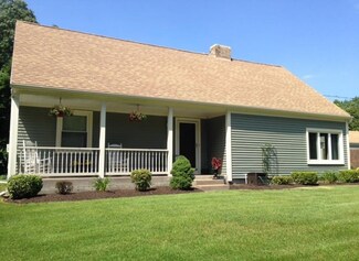 78 Sylvan Ln, Feeding Hills, MA 01030