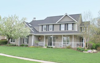 1092 Weston Cir, Batavia, IL 60510