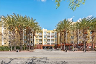 21301 Erwin St Unit 413, Woodland Hills, CA 91367
