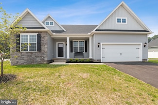 213 Granite Ln Unit 37, Hanover, PA 17331