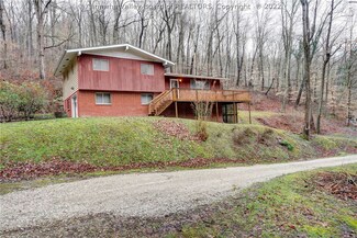 2192 N 21st St, Nitro, WV 25143