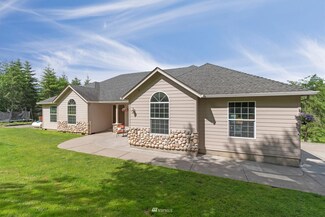304 Ravenwood Rd, Kelso, WA 98626