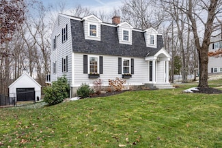 50 Lindstrom Ln, Manchester, NH 03104