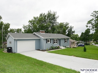 5719 Larimore Ave, Omaha, NE 68104