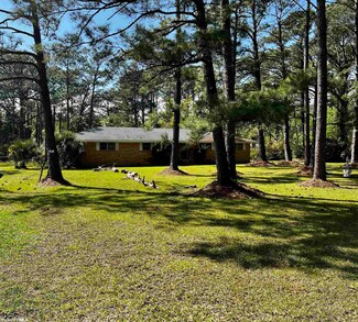6910 Bay Rd, Mobile, AL 36605