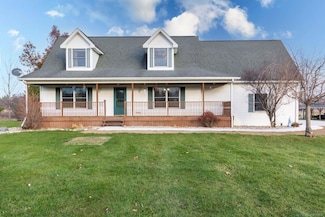 575 Stoddard Rd, Columbus, MI 48063