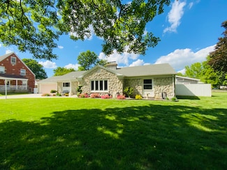 959 E University St, Springfield, MO 65807