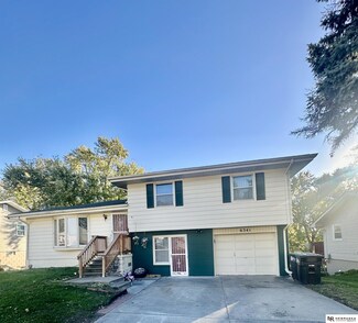 6341 Read St, Omaha, NE 68152