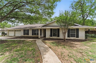 6022 Wildwind Dr, San Antonio, TX 78239