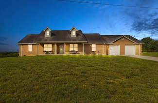 109 Willoughby Heights Dr, Mount Sterling, KY 40353