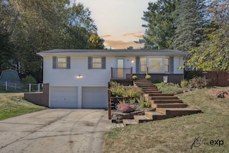 5101 Pleasant Creek Ave NE, Comstock Park, MI 49321