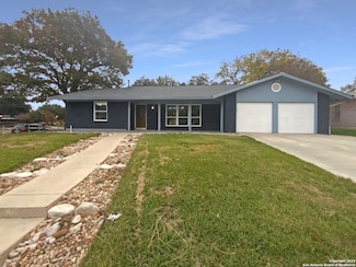 302 Montfort Dr, San Antonio, TX 78216