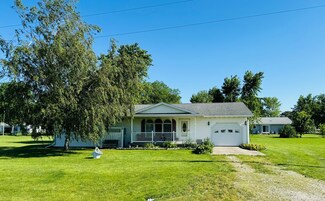 306 Kellerhal Dr, Cissna Park, IL 60924