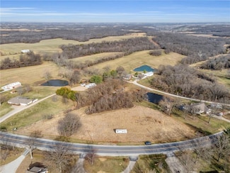 17046 Springdale Rd, Leavenworth, KS 66048